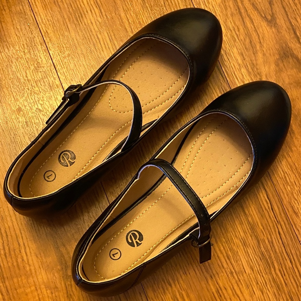 BRAND NEW WOMENS MARY JANE BALLET FLATS